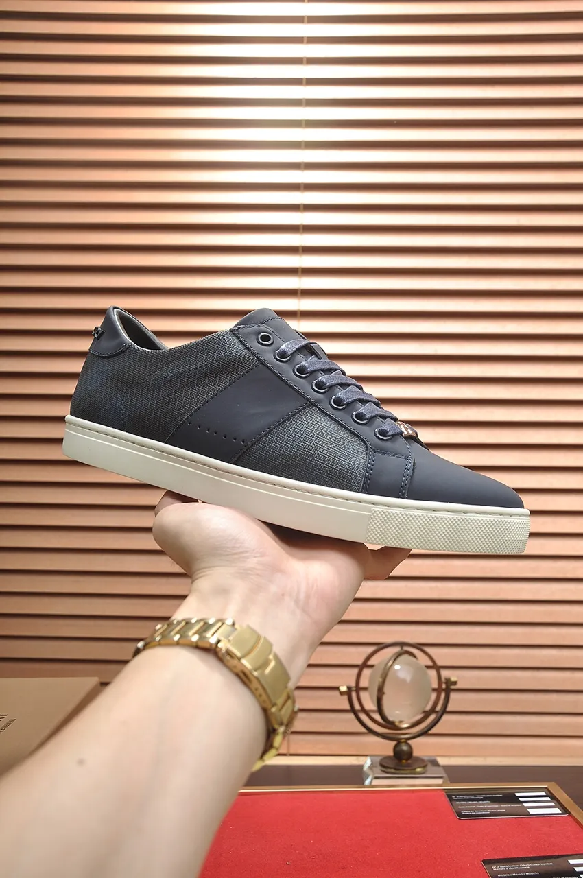 Men's shoes💰480💶[Burberry] (cowhide lining) classic low-top sneakers｜Imported cowhide with classic plaid fabric｜Cow leather lining｜Original outsole｜Fine workmanship and comfortable to wear Size: 38-44 (customized at 45)
